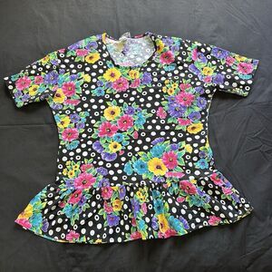 Vintage NWOT 80’s Skylite Black/White polka Dot Floral Ruffle Hem Tunic. Large.